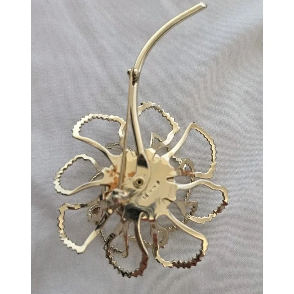 Vintage Sarah Coventry Gold Tone Aurora borealis Rhinestone Flower Brooch Pin